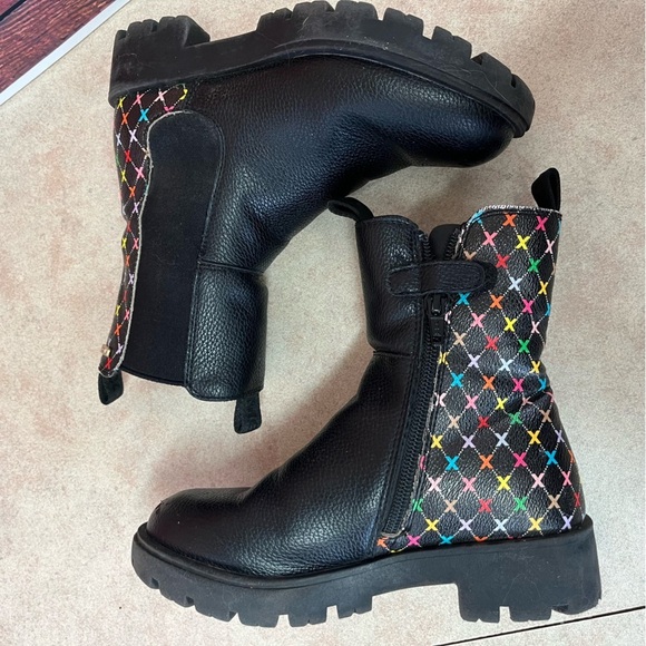 MEXX Janet Ankle Boots With Kisses Youth Size 13 - Picture 6 of 16